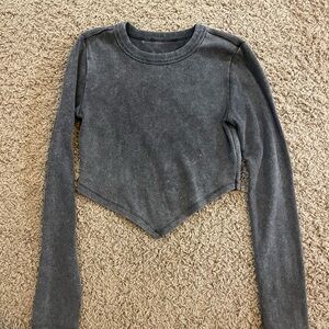 Forever 21 Gray Long Sleeve Cropped Top
